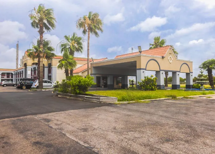 Luxury hotel only: Coastal Inn Corpus Christi